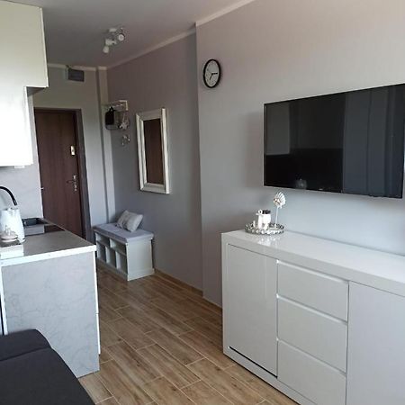 Apartament New Slavia Apartment เมียนซิดดรอแย ภายนอก รูปภาพ